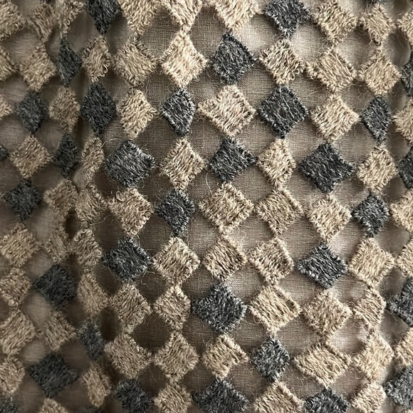 Marc Jacobs Diamond Crochet Overlay Pintuck Pencil Skirt Size 6 Taupe/Grey - Picture 2 of 13